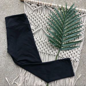 Fabletics Cropped Black Leggings XS